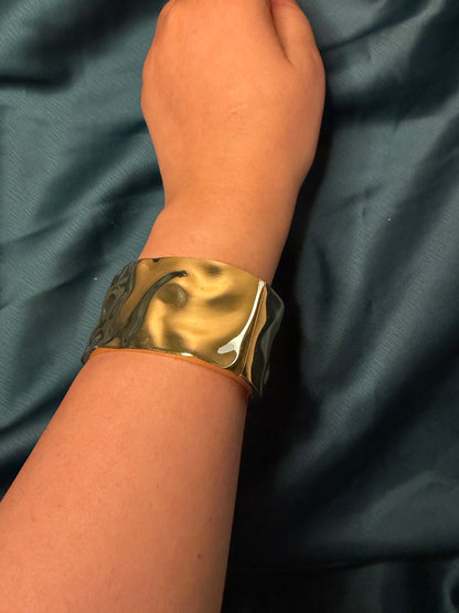 The Horizon Ripple Cuff ✨